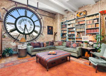 Vous ne pouvez jamais manquer le temps dans ce loft à New York