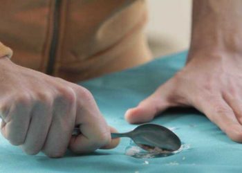 Comment obtenir de la colle chaude à partir d’un tissu