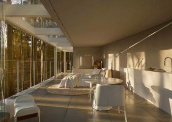Le minimalisme, la méditation et la nature se rencontrent à Refúgio de Júnior Piacesi