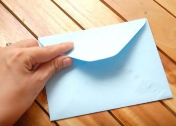 Como fazer um envelope para carta com papel com moldes