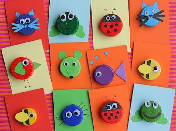 Jouets avec casquettes recyclées