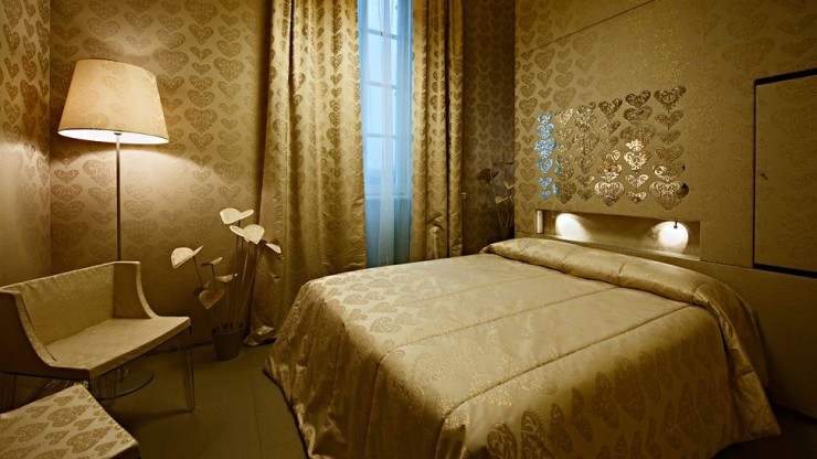 maison moschino gold bedrom 