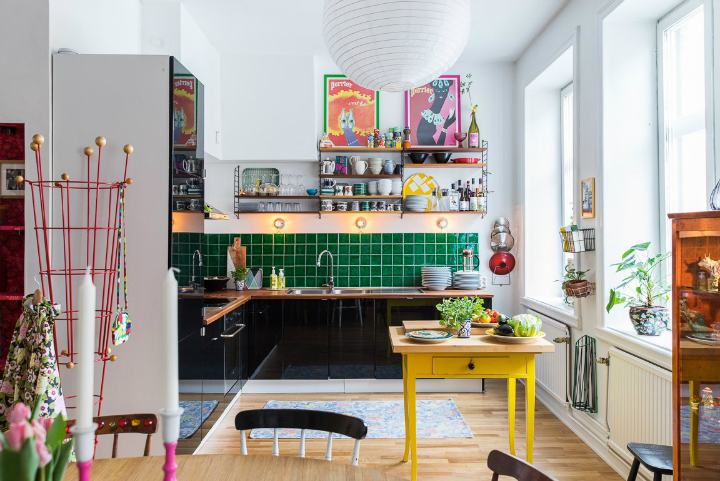 Design d'intérieur d'appartement moderne et coloré