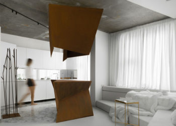 Appartement tout blanc à Moscou par Maxim Kashin