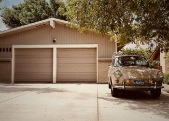 Avantages cachés Pourquoi vous devez engager une entreprise professionnelle pour vos problèmes de porte de garage