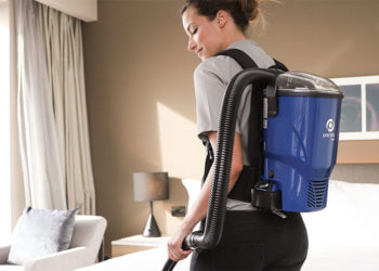 Comment fonctionne un aspirateur à dos pour garder vos espaces propres?