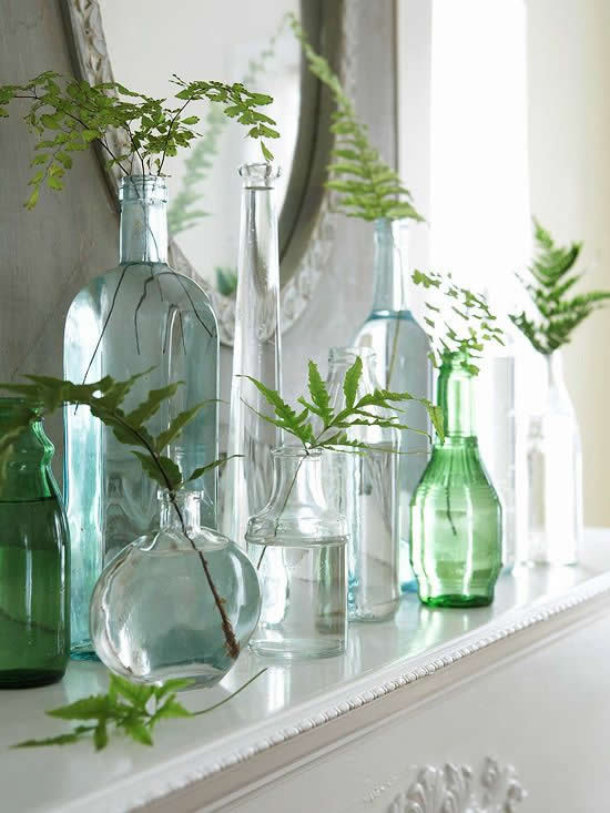 Vases avec bouteilles