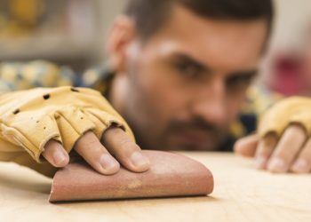 5 meilleures ponceuses à tambour de 2021 [Reviews & Buyer’s Guide]