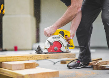 Comment savoir quand appeler un pro ou un bricoleur