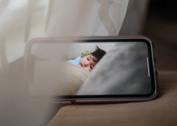 Pourquoi vous avez besoin d&rsquo;un moniteur vidéo pour bébé dans la chambre en tant que parent