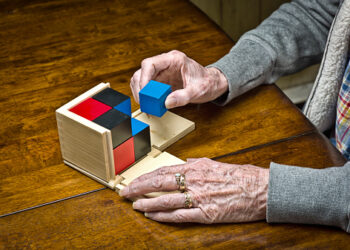 Are puzzles Good for dementia?