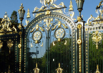 Caractéristiques impressionnantes des portails et garde-corps en aluminium