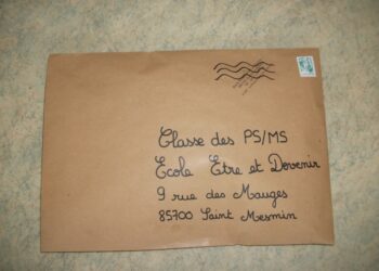 C'est quoi une enveloppe kraft ?