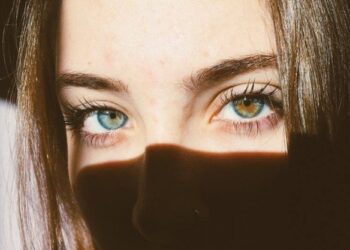 Comment Appelle-t-on les yeux vert marron ?