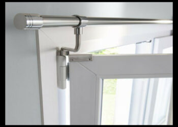 Comment accrocher des rideaux sur fenêtre PVC ?