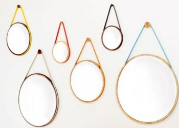 Comment accrocher miroir rond avec sangle ?