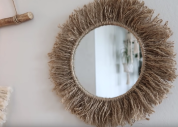 Comment accrocher un miroir avec une corde ?