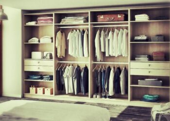 Comment aménager un dressing dans un placard ?