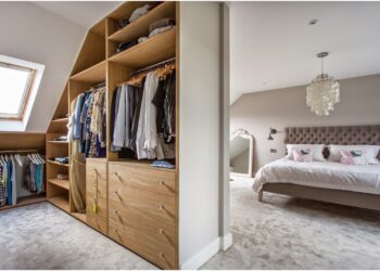 Comment amenager un dressing sous les combles ?