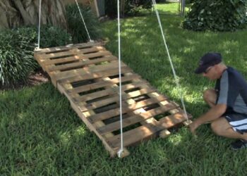 Comment attacher des palettes ensemble ?