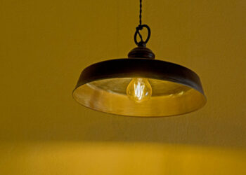 Comment bien choisir un plafonnier ?