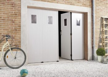 Comment bien isoler une porte coulissante ?