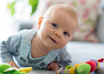 Comment bien stimuler un enfant de 3 mois ?