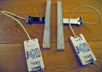 Comment brancher plusieurs spots entre eux ?