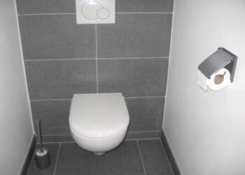 Comment carreler sur un WC suspendu ?