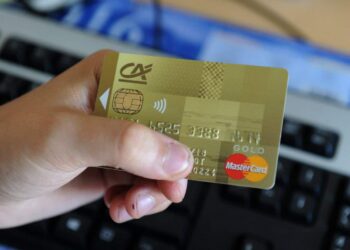 Comment changer de numéro de carte bancaire ?