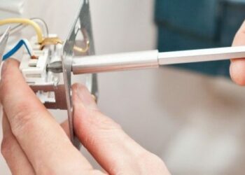 Comment changer le fil electrique d'une suspension ?