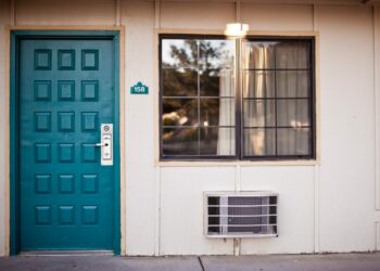 Comment choisir la couleur de la porte d'entrée ?