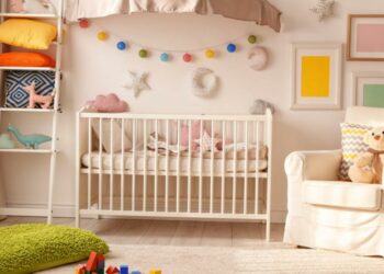 Comment choisir lit évolutif bébé ?