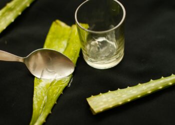 Comment couper la fleur d'aloe vera ?
