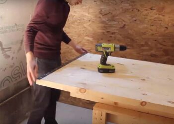 Comment couper les pieds d'une table ?
