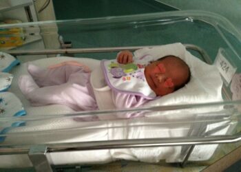 Comment couvrir bébé dans le Cocoonababy ?