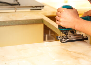 Comment couvrir une plaque de cuisson ?