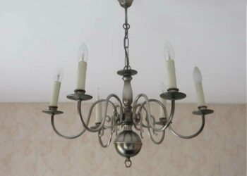 Comment customiser un vieux lustre ?