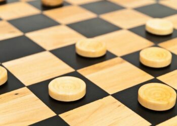 Comment debuter jeu de dames ?