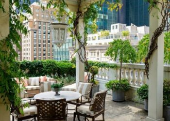 Comment décorer rambarde balcon ?