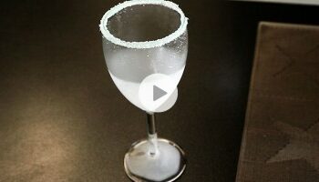Comment décorer un verre à cocktail avec du sucre ?