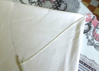 Comment découper une nappe ?