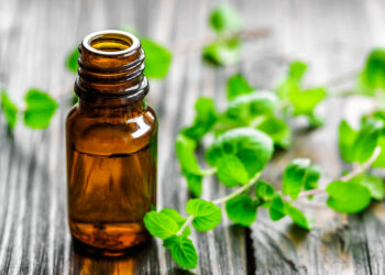 Comment disperser les huiles essentielles dans l'eau ?