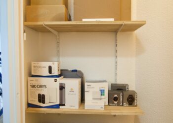 Comment disposer des étagères sur un mur ?