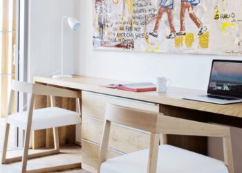 Comment disposer un bureau dans une pièce ?