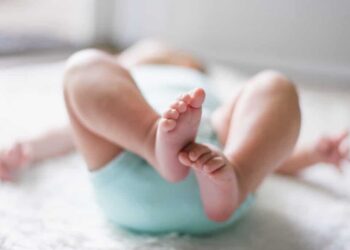 Comment doivent être les selles bébé 2 mois ?