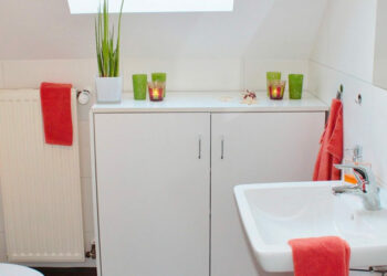 Comment embellir une petite salle de bain ?