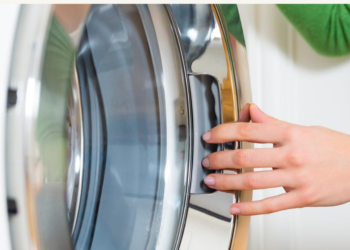 Comment empêcher l'air de passer sous une porte ?