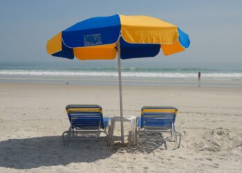 Comment empêcher un parasol de s'envoler ?