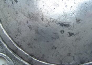 Comment enlever des taches sur de l'aluminium ?